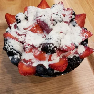 Yogurt Berry Bingsoo