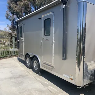 Luxury restroom trailer