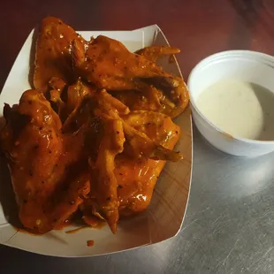 The best wings ever .. I dare you to come try them!