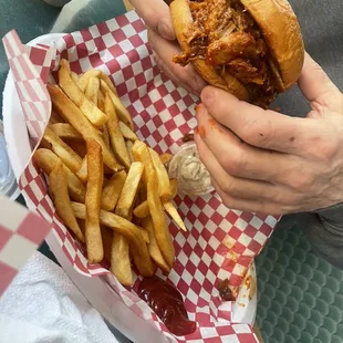 pulled pork fries and coke slaw!!!