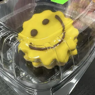 Smith&apos;s Bakery - Happy face cookies