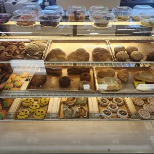 Smith&apos;s Bakery in Sullys!  Cookies are too cute
