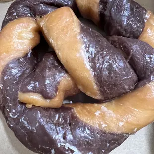 Pretzel donut not great
