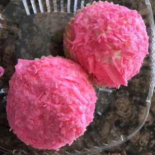 Champagne cupcakes from Smith's! $2.99 each