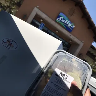 There's a Smiths bakery in here and Muscle Grub prep meals. Yum!