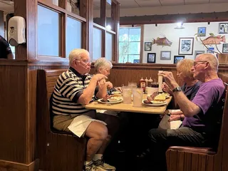 Oakwood Smokehouse & Grill