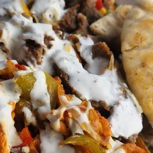 Gyro plate with chicken and beef