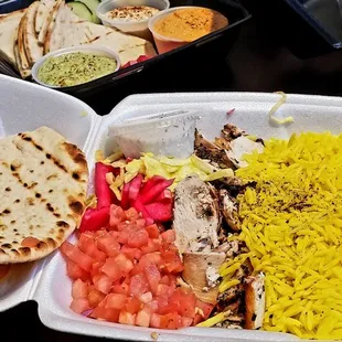 Chicken shwarma combo lunch plate- no onions.   Side salad included.