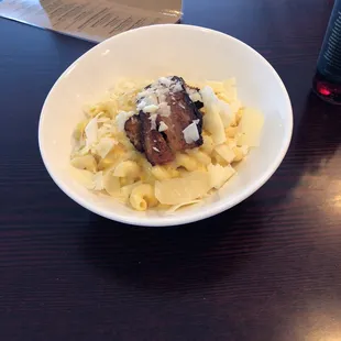 Sulten Belly Mac n Cheese with crispy pork belly