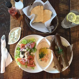 Hmmm gyro plate is yummy!!!