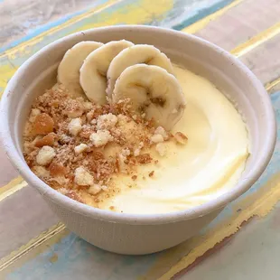 Grandma&apos;s Banana Pudding - Vanilla pudding with wafers and banana
