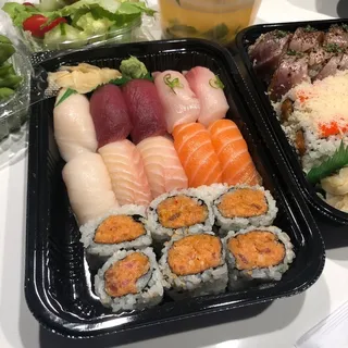 Sushi Deluxe Platter