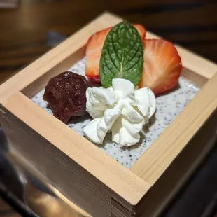 Black sesame Panna cotta. Instagram: TianTianEats