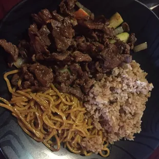 Beef tip hibachi lunch (recommendable)