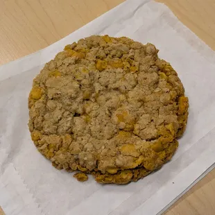 @endoedibles on Instagram 11/27/24
 
 Oatmeal Scotchie Cookie