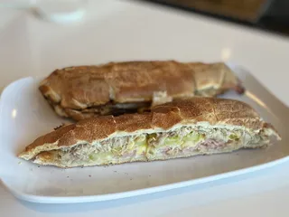 Zaza's Cuban Café
