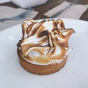 Passion fruit tart (get this)