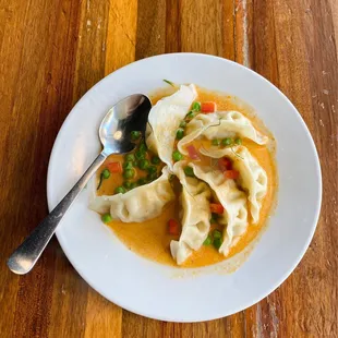 Steamed Dumpling with Curry Sauce, yummie!