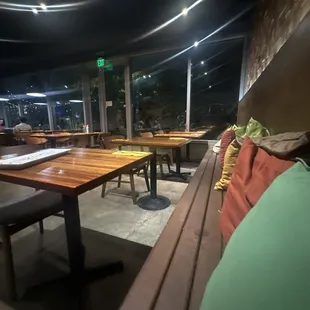 sushi and sashimi, interior