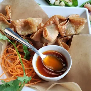 Crab Rangoon Wontons