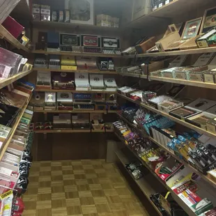 Walk-in humidor