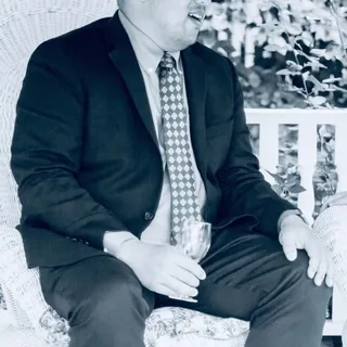 Ben H L.
