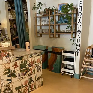 Coffee pickup counter