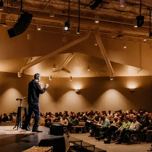 Alan Shlemon teaching at a Summit event.