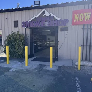 Summit Smoke Shop