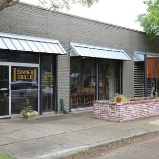 Open Lunch, Dinner and Sunday Brunch