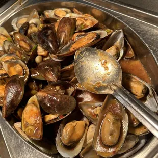 32. Mussel with Oyster Sauce