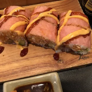 sushi, sashimi, sushi and sashimi, food