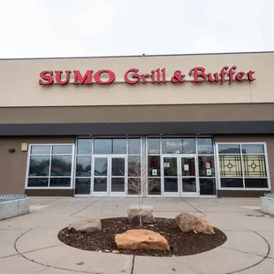 the entrance to the restaurant