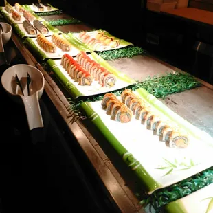 sushi, sashimi, sushi and sashimi, food