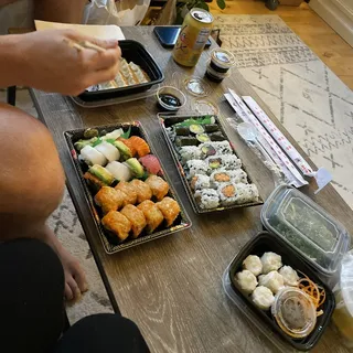 Roll Combo Dinner