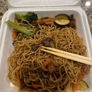 beef yakisoba noodles