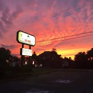 Look for the Sumo sign!