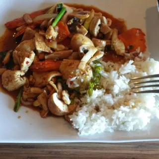 Sauteed Spicy Cashew Nut
