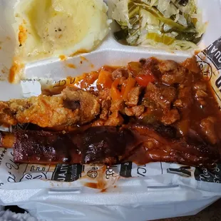 Yes pic is deceiving portion is small.