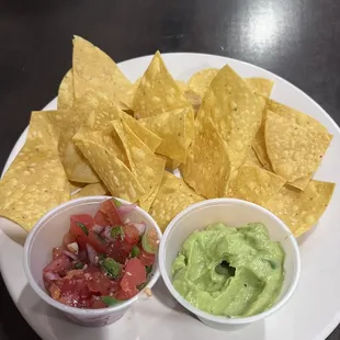 Chips, Guacamole and Salsa