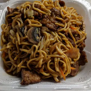 Lo Mein with Beef To-Go