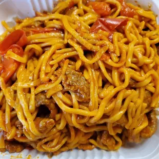 Tomato Beef Chow Mein