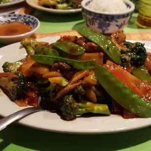 Hunan Chicken. Spicy with lots of vegetables.