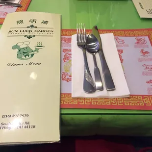 Chopsticks not provided by default - gotta ask for them!