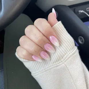Ombré pink and white almond shape