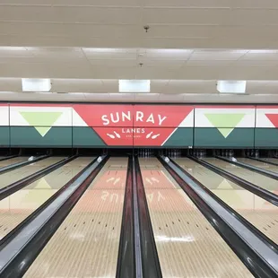 Sun Ray Lanes - bowling lanes