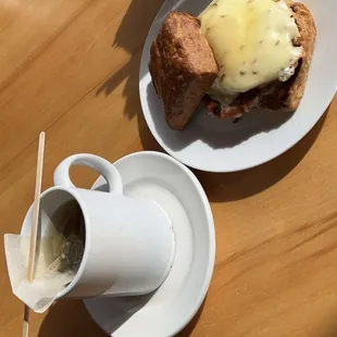 Build your own biscuit with a ginger green tea.