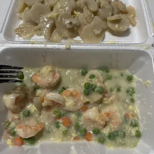 36. Shrimp with Lobster Sauce Dinner Plate