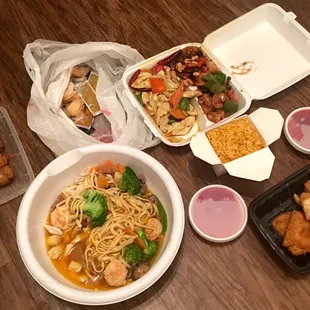 Cantonese Noodle Soup