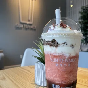 Strawberry Snowcap Smoothie with boba